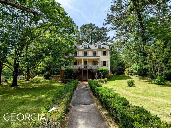 781 Weatherborn PL, Stone Mountain, GA 30083