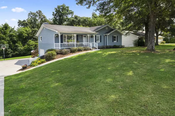 20 Farmbrook, Cartersville, GA 30120