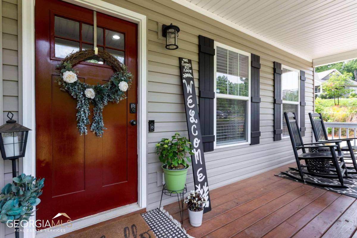 Dahlonega, GA 30533,132 Camp DR