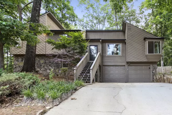 355 Spring Ridge TRCE, Roswell, GA 30076