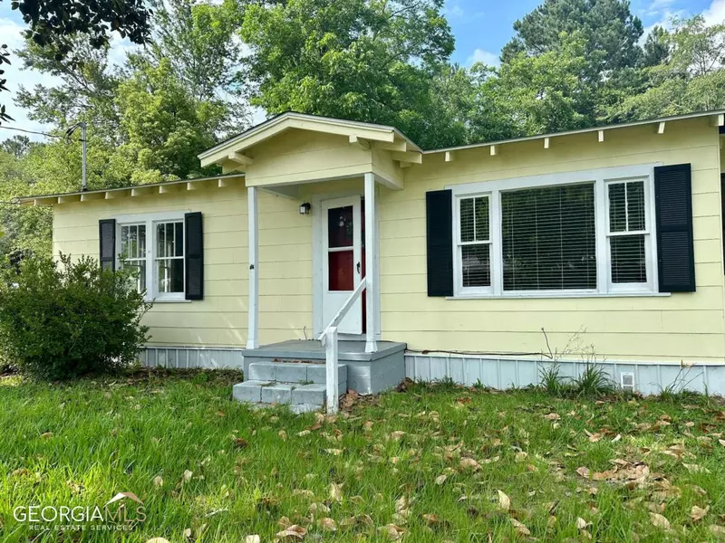 1636 Gilchrist ST, Waycross, GA 31503