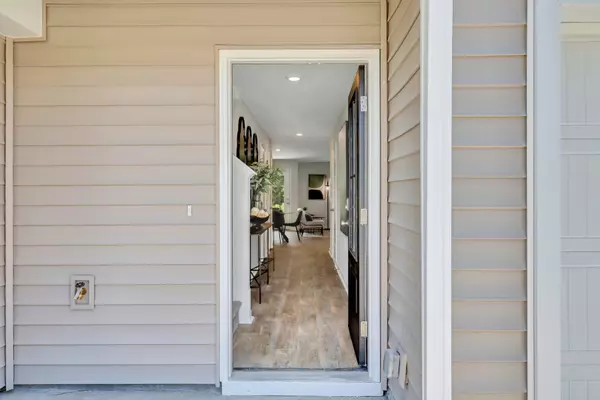 Bloomingdale, GA 31302,215 Coneflower RD