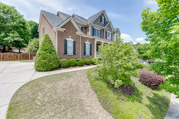 Flowery Branch, GA 30542,7947 Benchmark