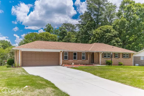 Snellville, GA 30078,2304 Amber Woods DR