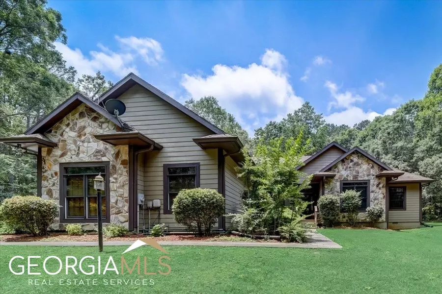 28 Fawn Lake, White, GA 30184