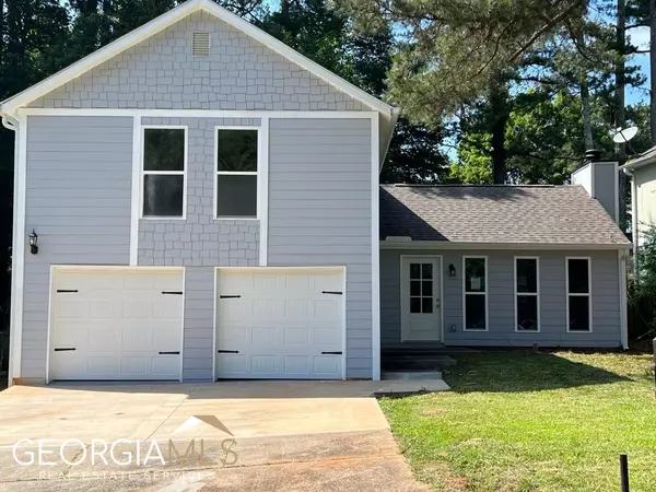 970 Mainstreet Lake, Stone Mountain, GA 30088