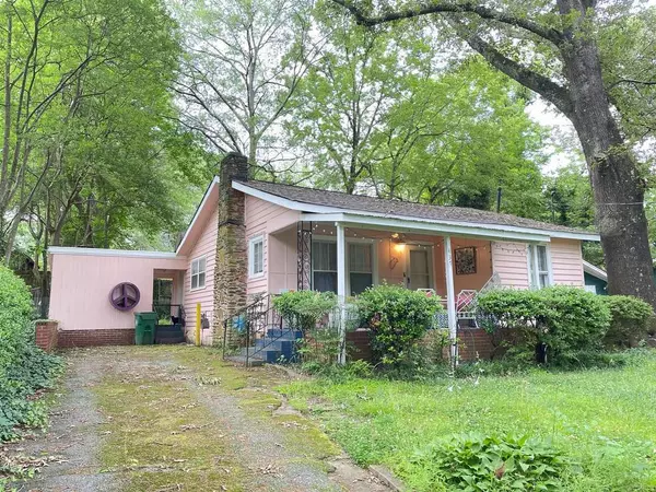 437 Clubhouse DR, Pine Lake, GA 30072
