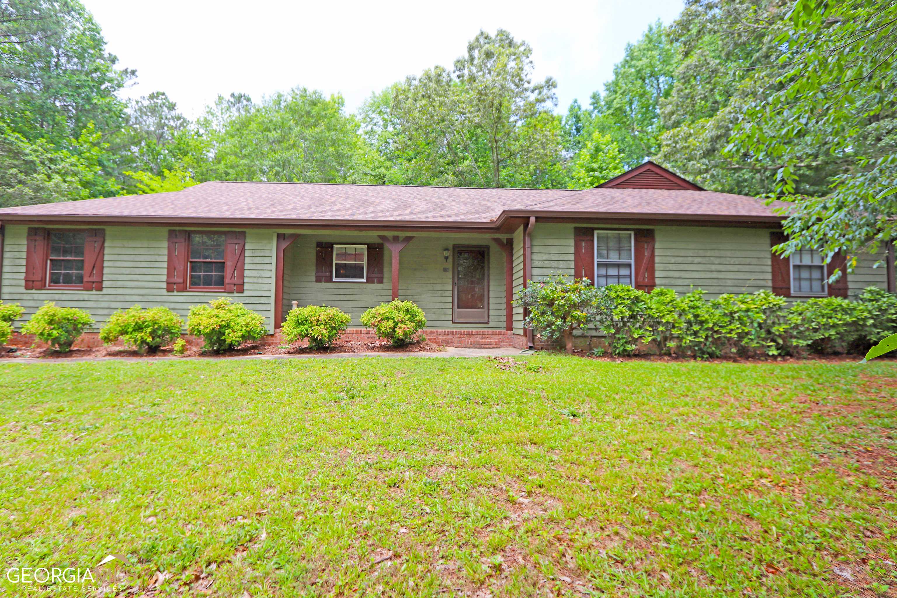 120 W Honeysuckle LN, Carrollton, GA 30116