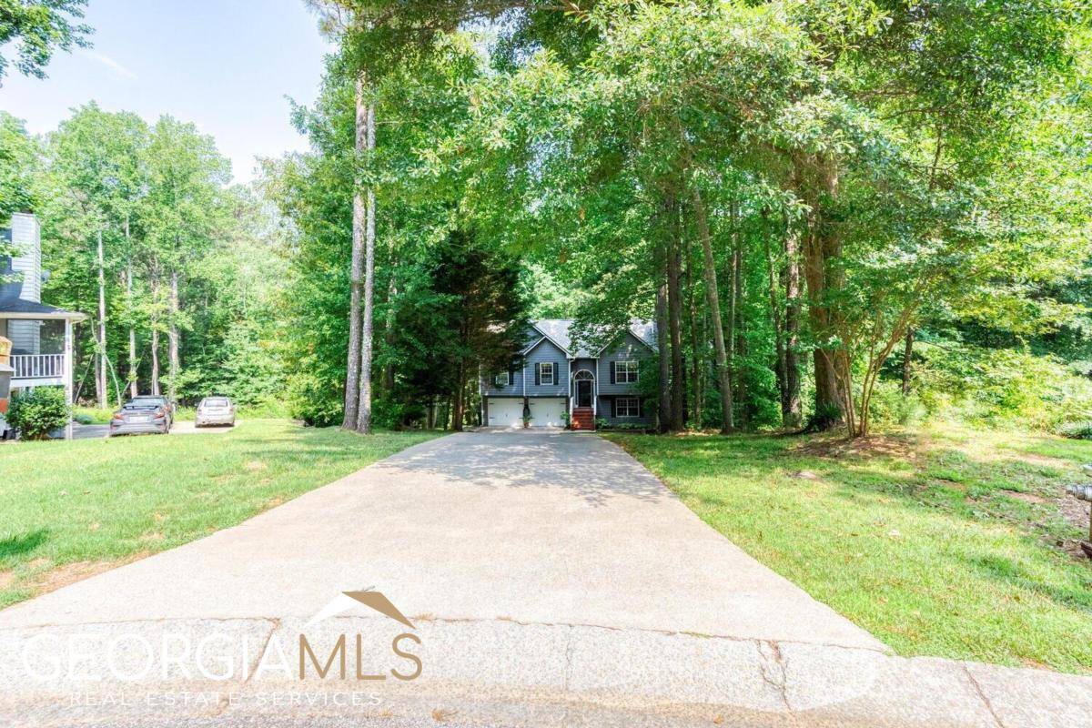 182 N Springs CT, Acworth, GA 30101