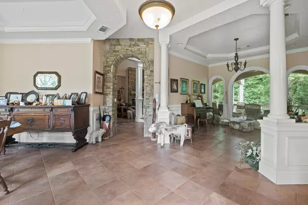 Newnan, GA 30263,20 Clydesdale CT