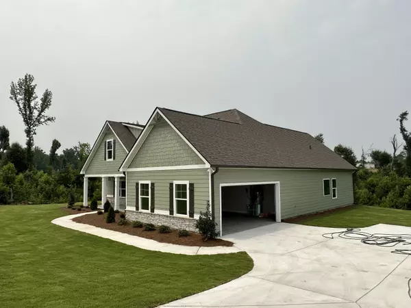 Newnan, GA 30263,184 Oakwood TRL