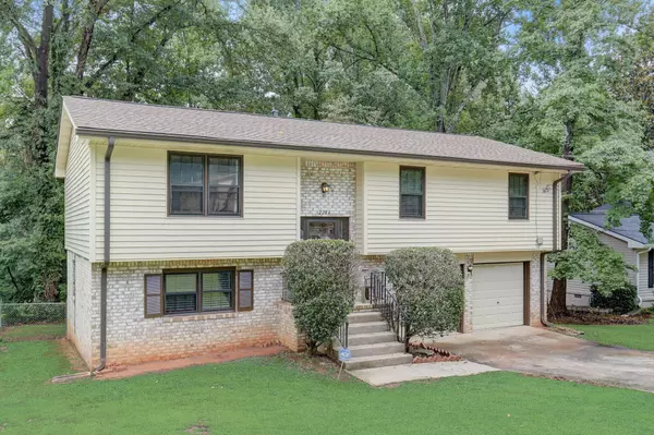 2284 Emerald Springs, Decatur, GA 30035