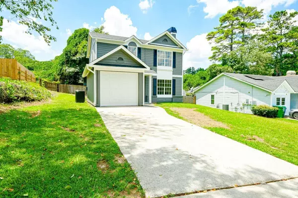2065 W Morgans Bluff CT, Lithonia, GA 30058