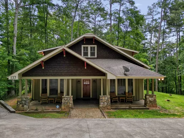 Ellijay, GA 30540,137 Hickory