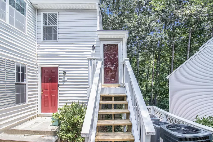 518 Glenleaf DR, Peachtree Corners, GA 30092