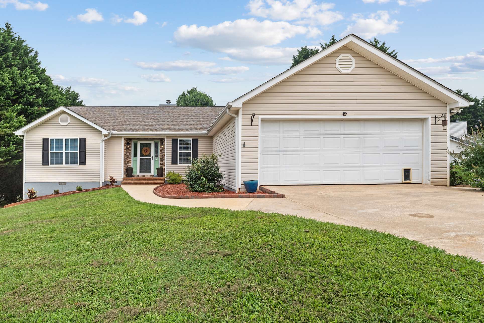 146 Sappling PL,  Alto,  GA 30510