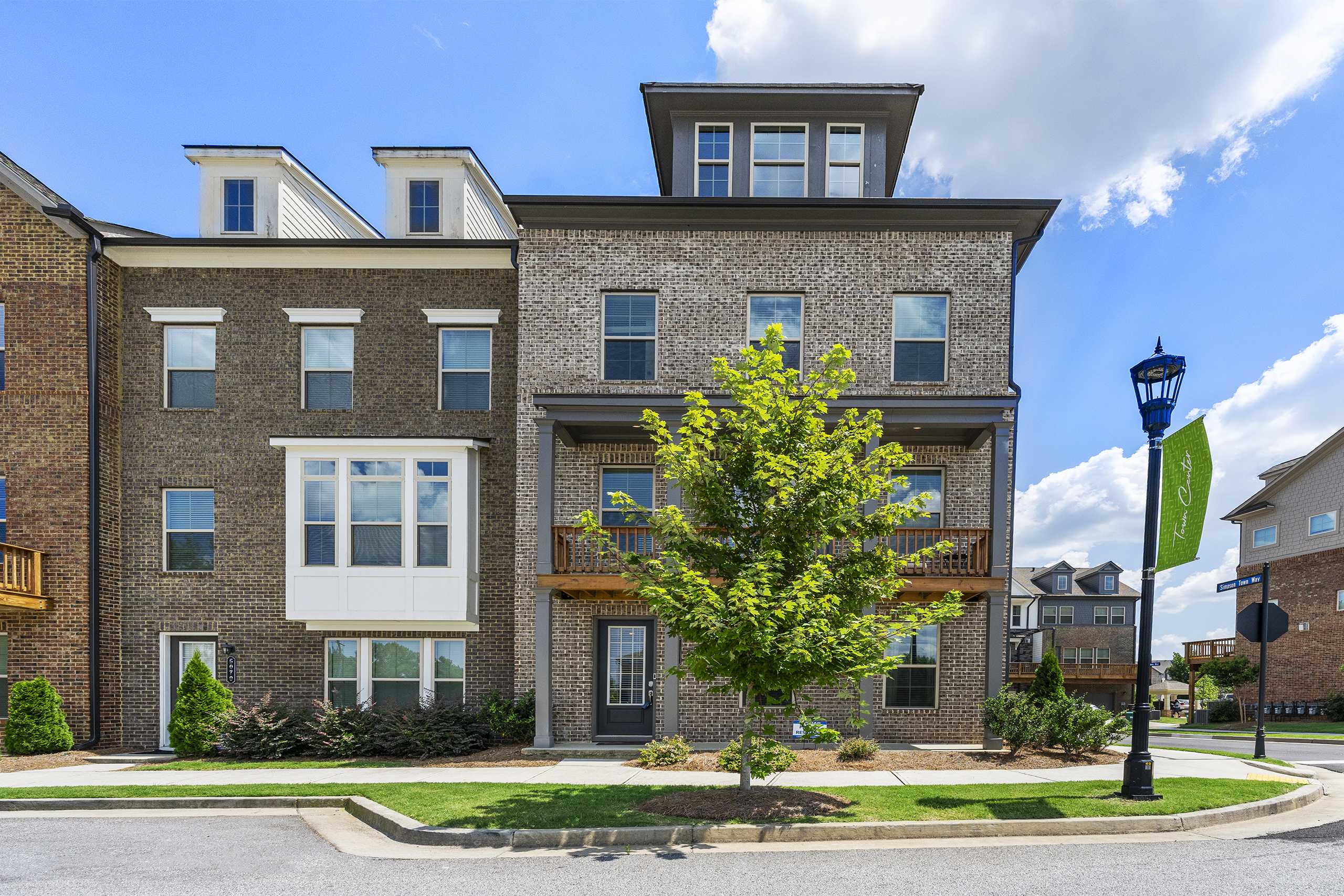 5060 Pinckney LN, Peachtree Corners, GA 30092