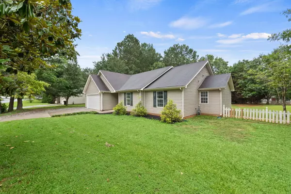 Newnan, GA 30263,35 Shady Oak