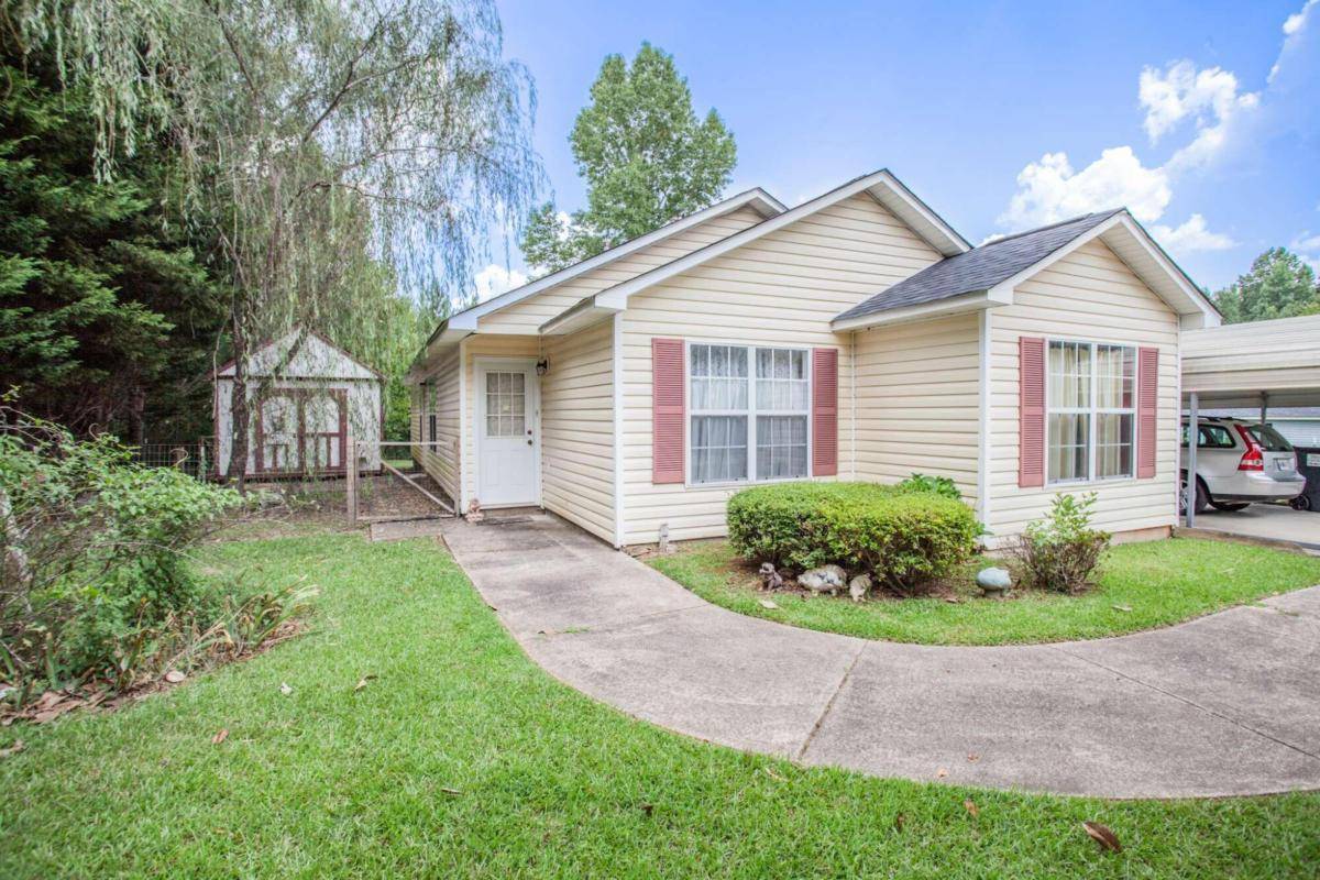 20 Gracewood CIR, Carrollton, GA 30117