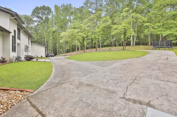 Fayetteville, GA 30215,160 Bridger Point RD