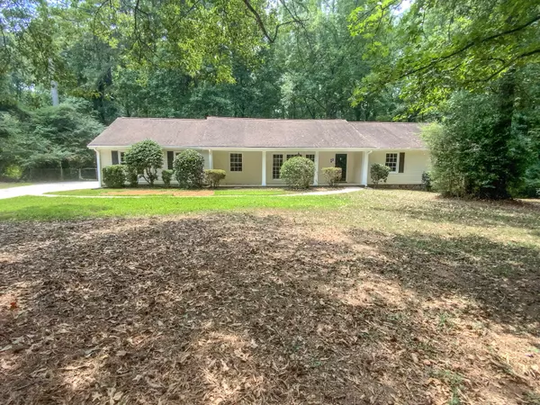 1621 Christopher, Jonesboro, GA 30236