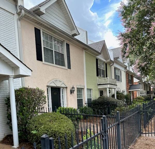 484 N Jeff Davis DR,  Fayetteville,  GA 30214