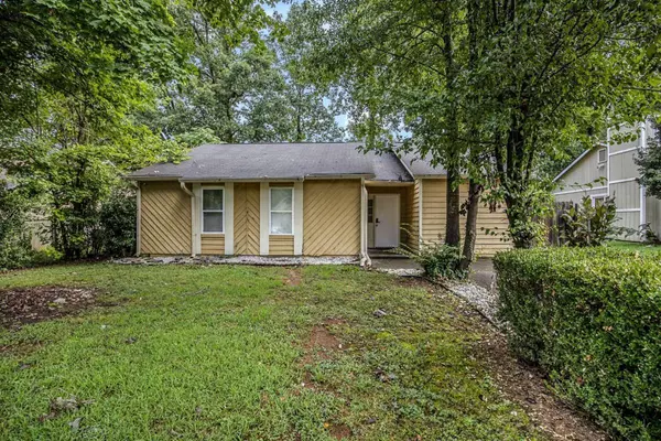 6049 Creekford, Lithonia, GA 30058