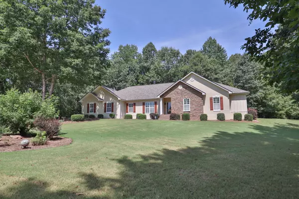 135 Planters Ridge, Lagrange, GA 30240