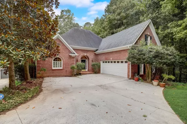 Sandy Springs, GA 30328,5815 Mitchell