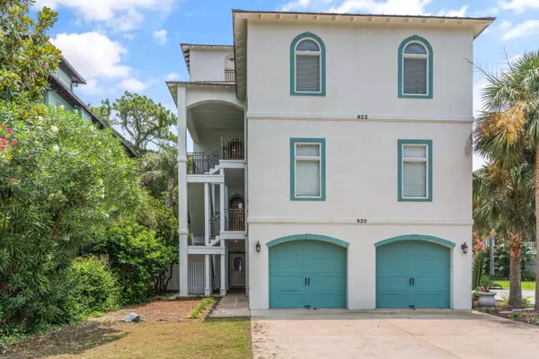 922 Ocean, St. Simons, GA 31522