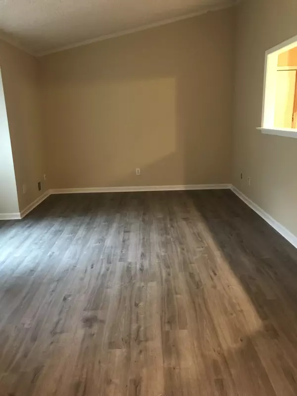 Riverdale, GA 30274,36 Hager DR