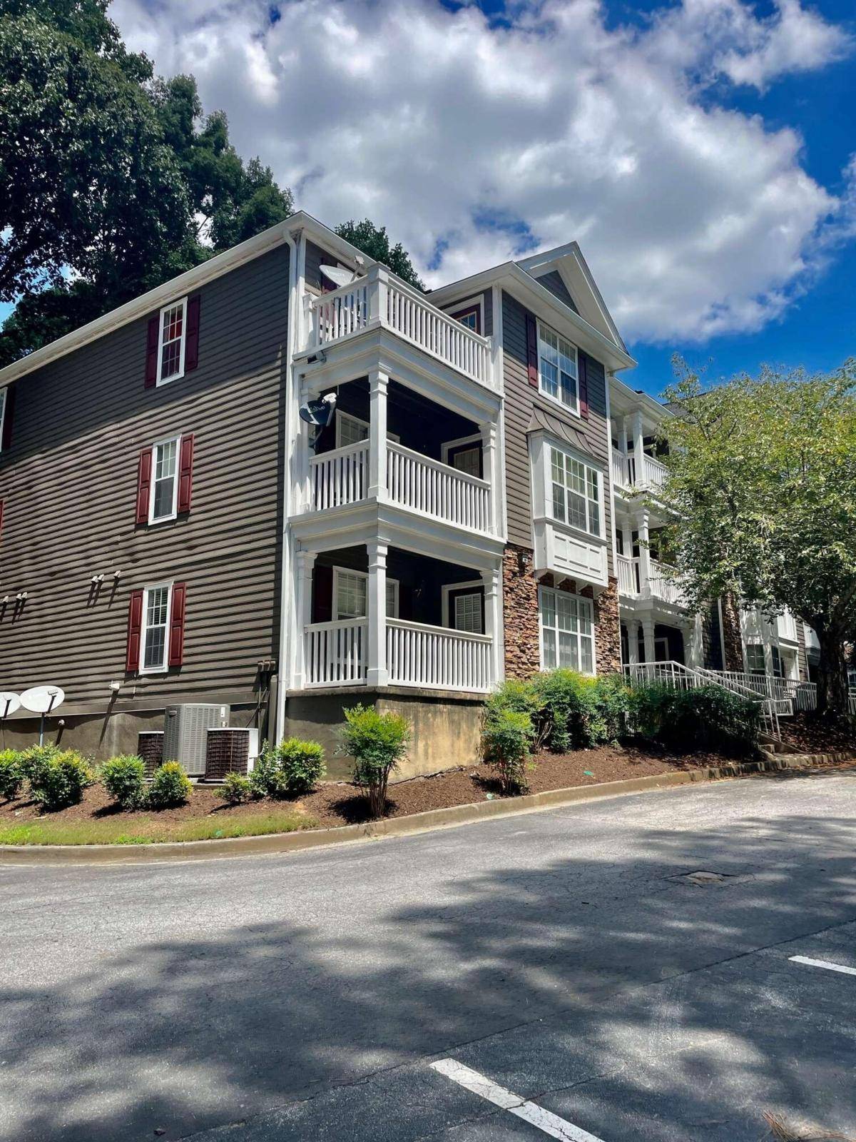 Tucker, GA 30084,131 Bentley PL #131