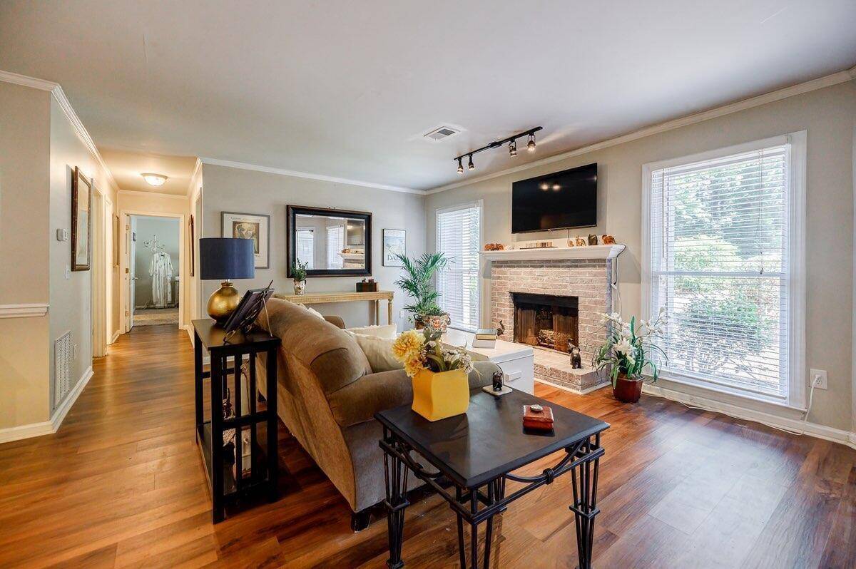 Sandy Springs, GA 30328,802 Abingdon WAY