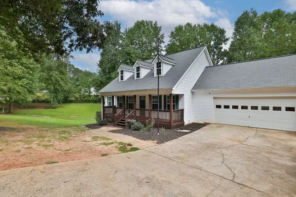 Dawsonville, GA 30534,614 Chestatee PT