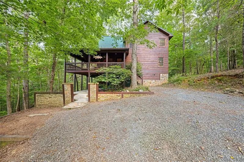 118 Elba, Ellijay, GA 30540