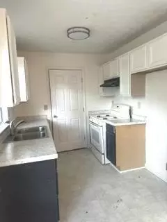 Atlanta, GA 30331,4005 SW Kenner