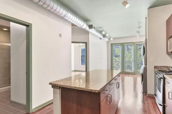 Chamblee, GA 30341,5300 Peachtree RD #1110