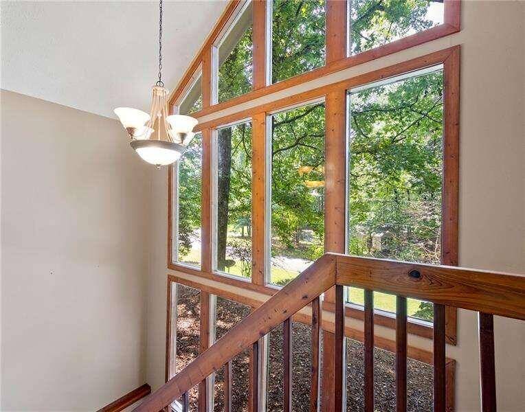 Woodstock, GA 30188,816 W Bramble Oak DR