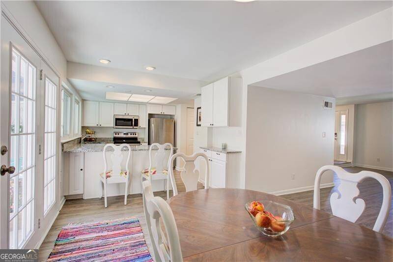 Sandy Springs, GA 30328,7082 Stonington DR