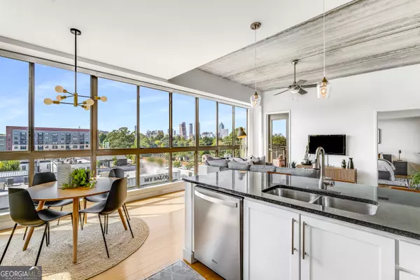 563 Memorial DR SE #502, Atlanta, GA 30312