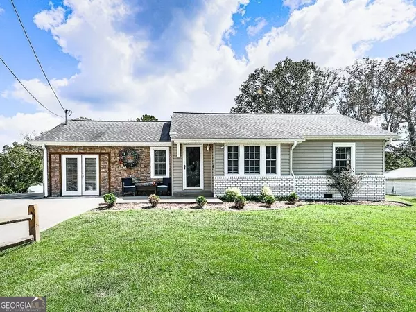 749 Hillcrest DR, Mccaysville, GA 30555