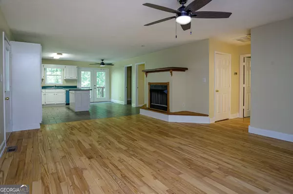 Cleveland, GA 30528,173 Hardwood