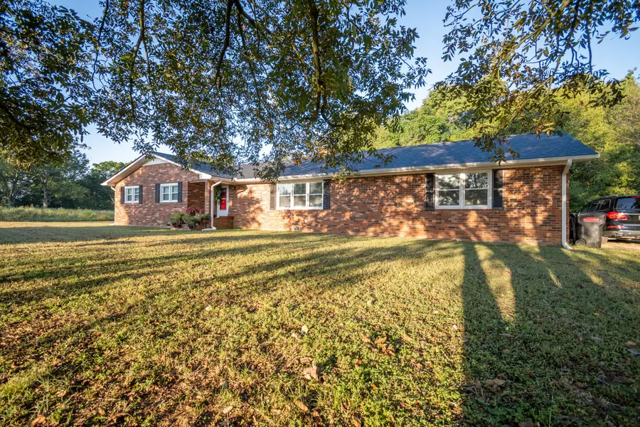 257 Bonds Lake, Danielsville, GA 30633