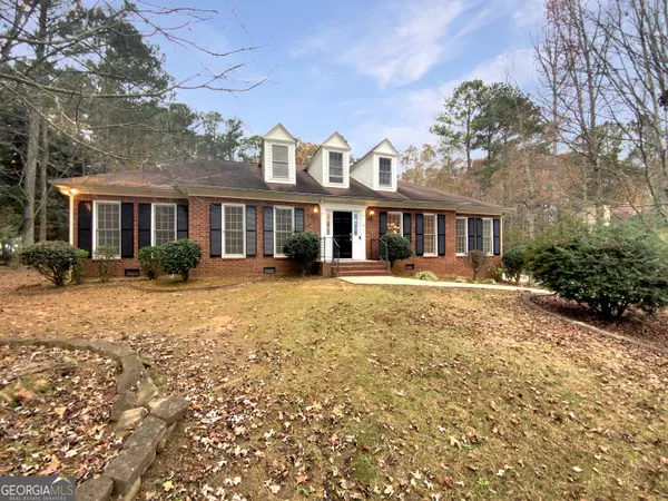 225 Creekwood, Fayetteville, GA 30214