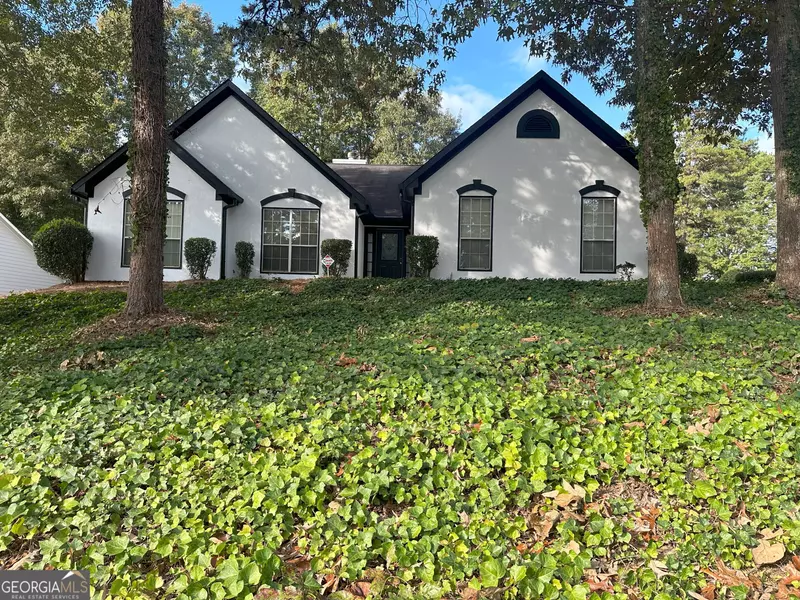 1562 Longwood DR, Lawrenceville, GA 30043