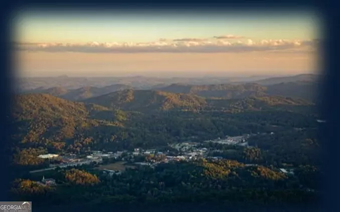 2 Raven Ridge RD, Clayton, GA 30525