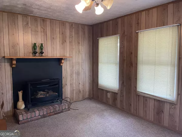 Patterson, GA 31557,5633 E Railroad AVE