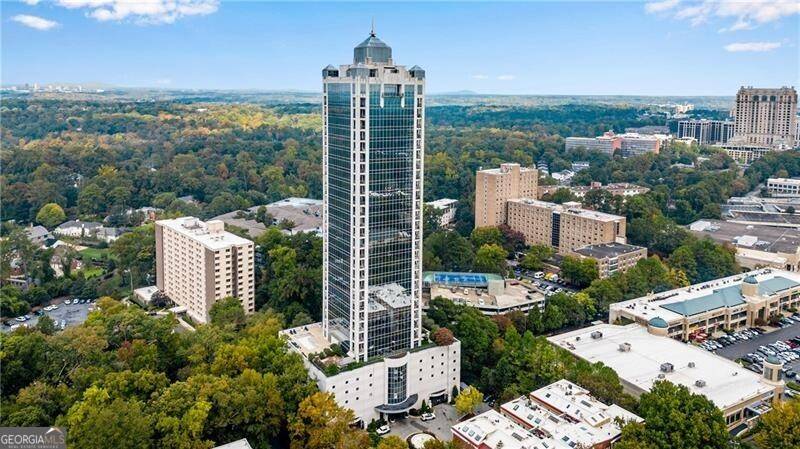 Atlanta, GA 30305,2828 Peachtree RD NW #704