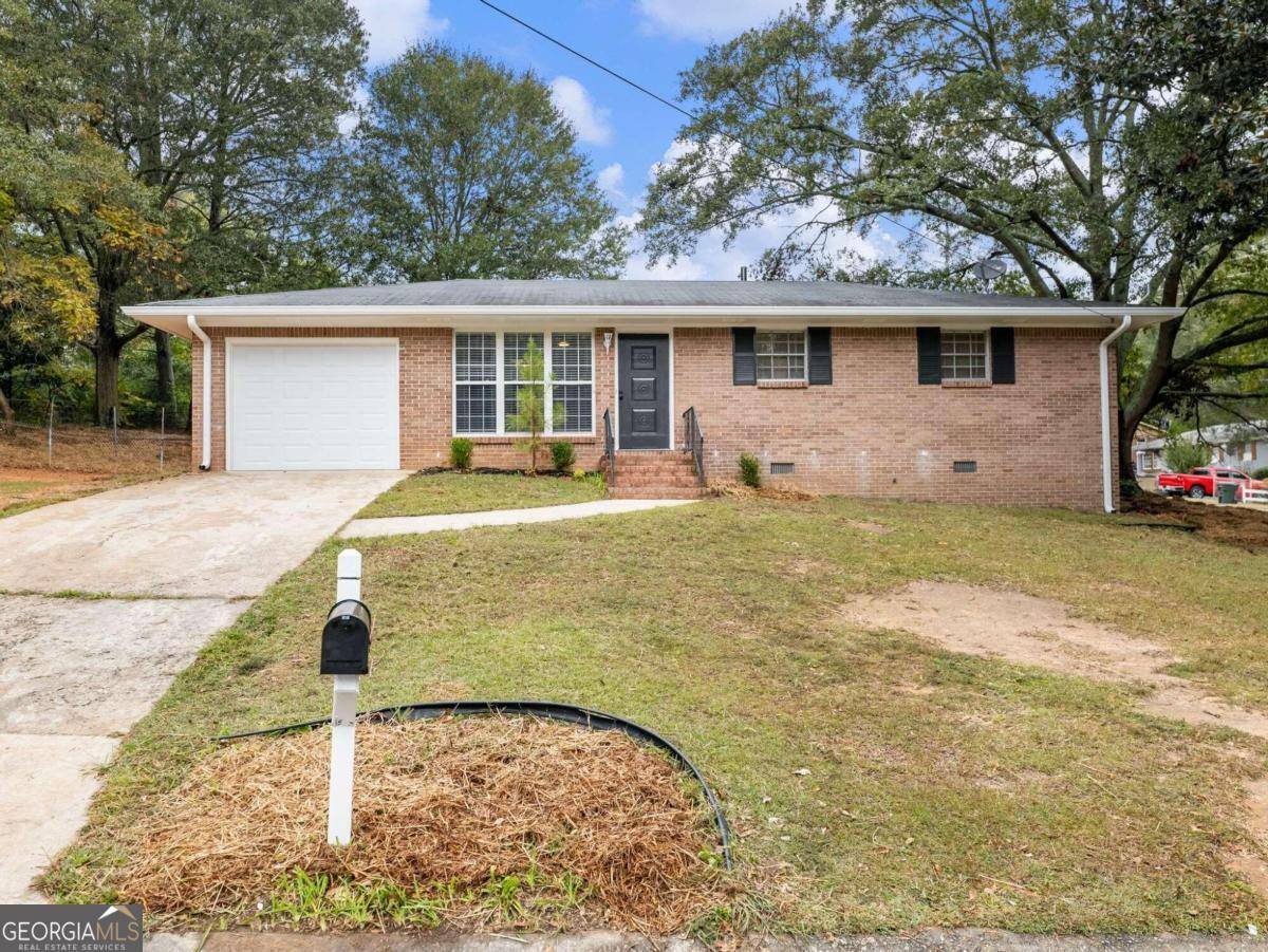 1067 Laurel LN NW,  Conyers,  GA 30012