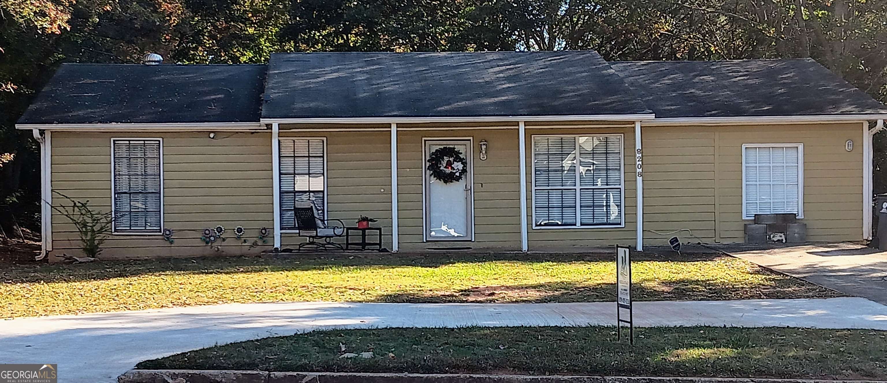 8208 Webb RD, Riverdale, GA 30274